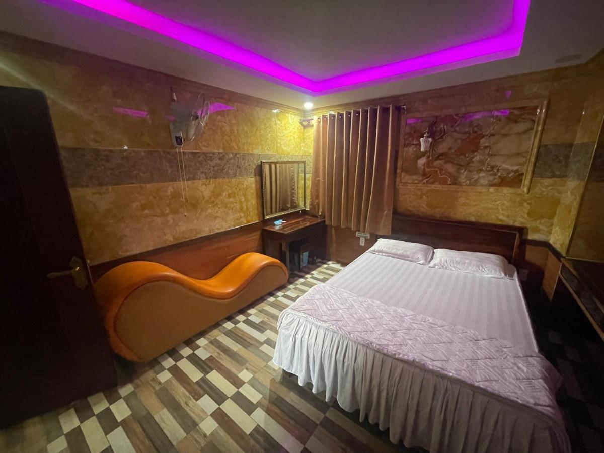Hoa Anh Dao 2 Hotel Thuan An Екстер'єр фото